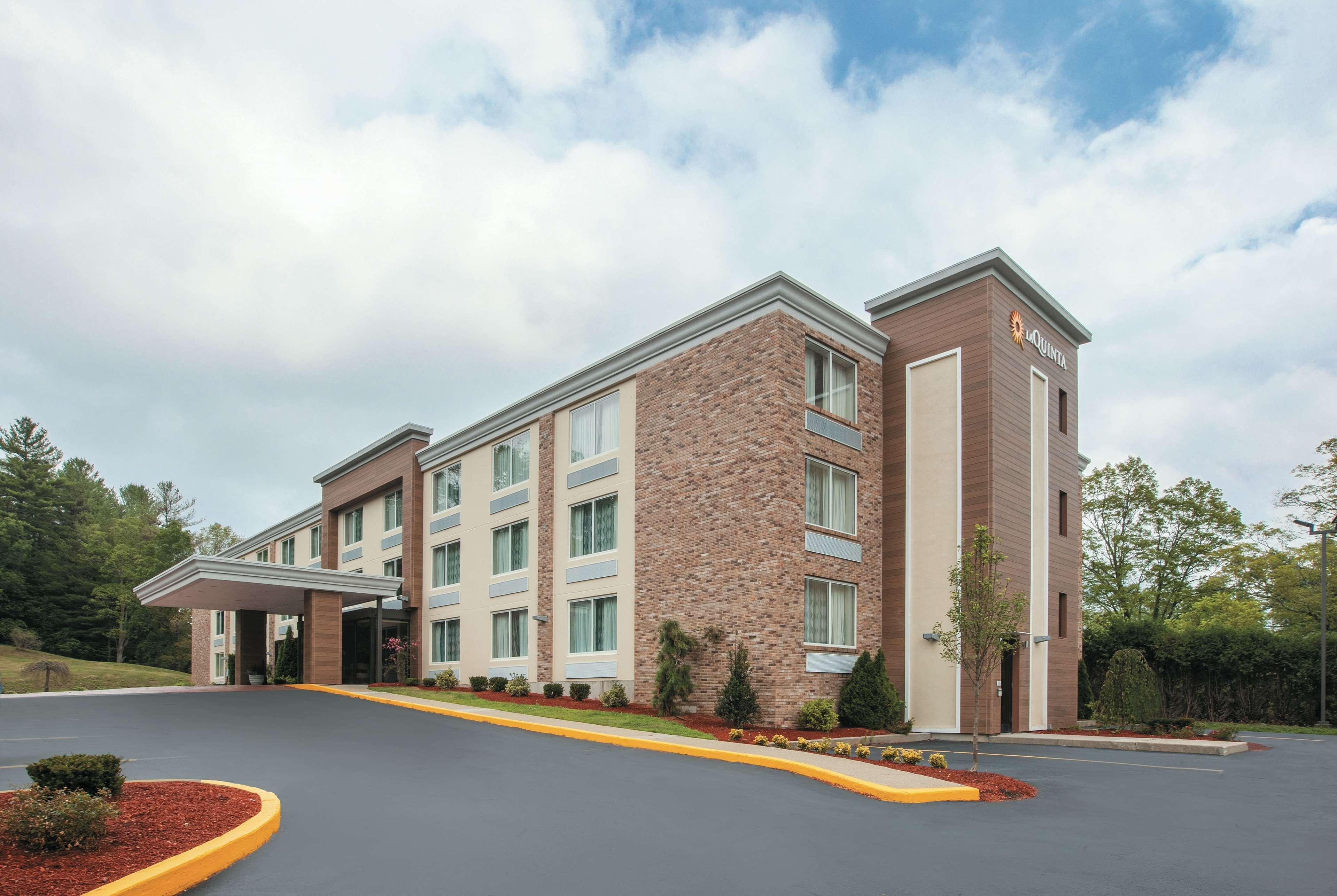 Hotel La Quinta By Wyndham Sturbridge Esterno foto