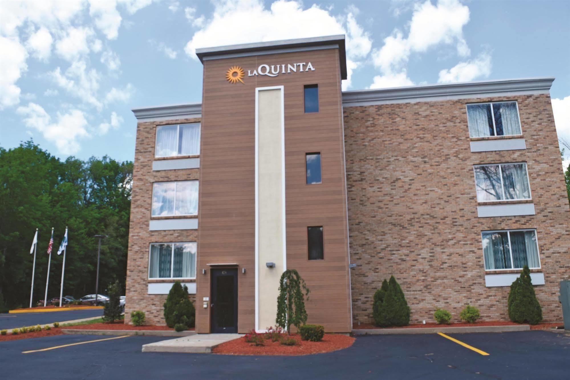 Hotel La Quinta By Wyndham Sturbridge Esterno foto